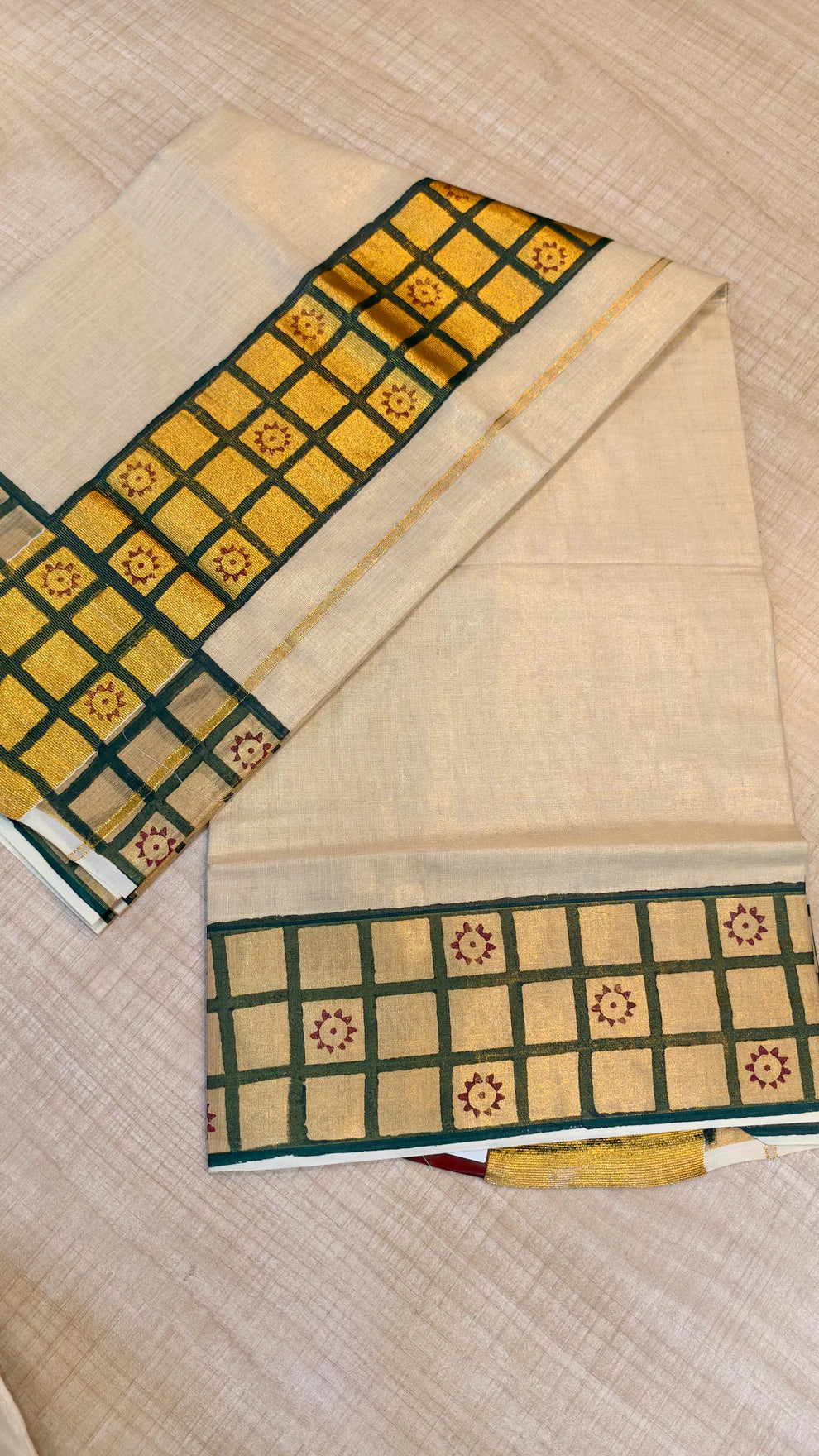 Checks Border Tissue Saree