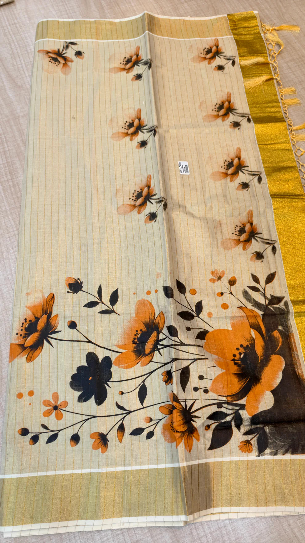 Cosmos Floral Tissue Saree