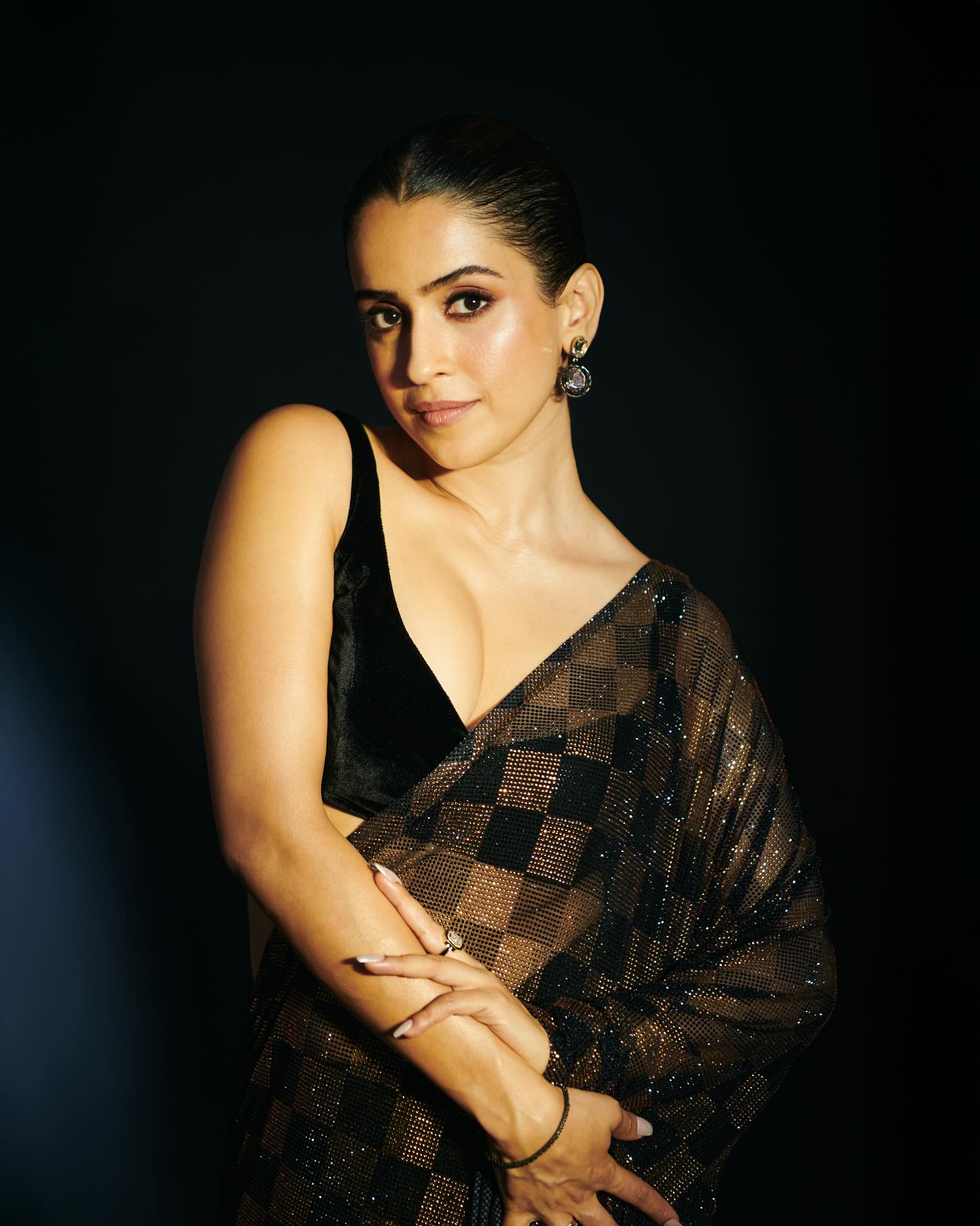 BLACK LOVERS – Premium Designer Saree
