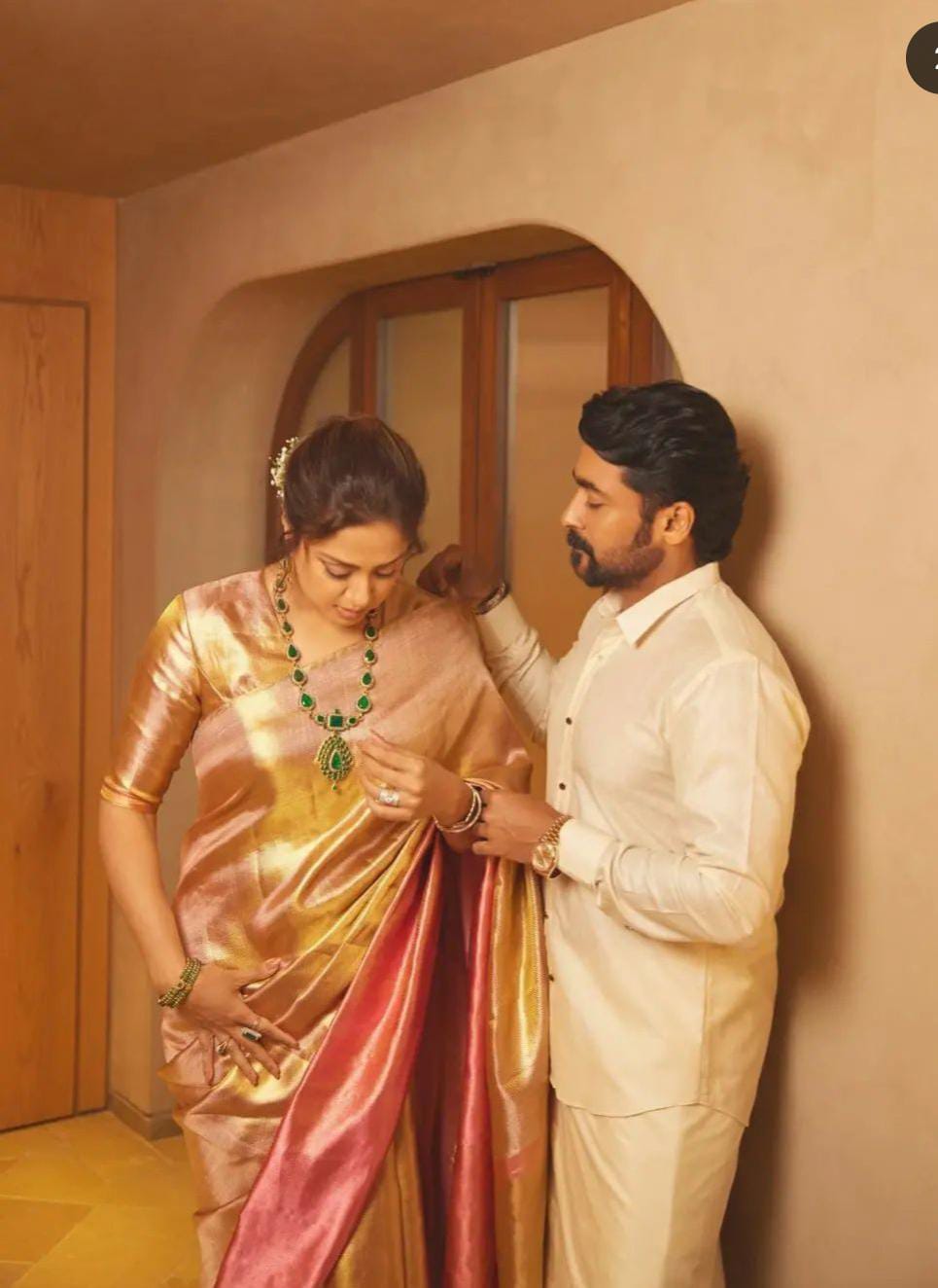 Banarasi Bridal Tissue Silk Saree