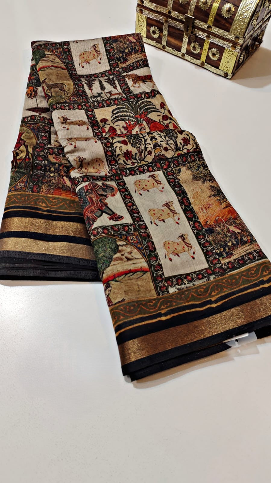 Beautiful MAL COTTON Saree with Gold Zari Border