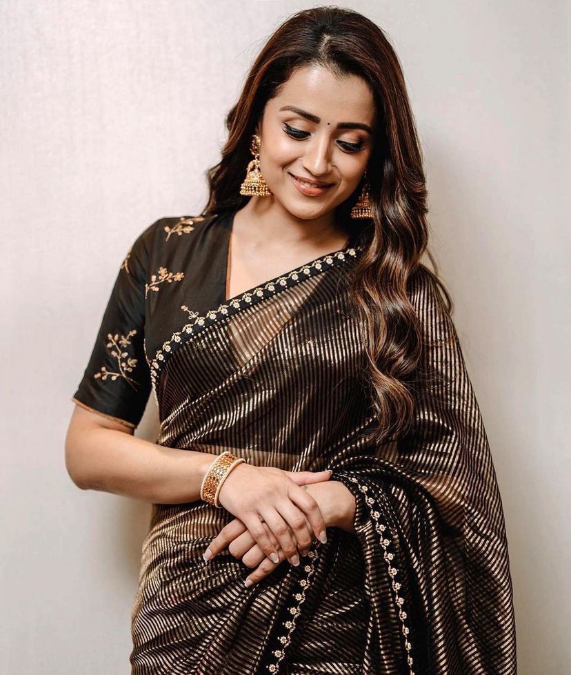 Trisha Black Gold