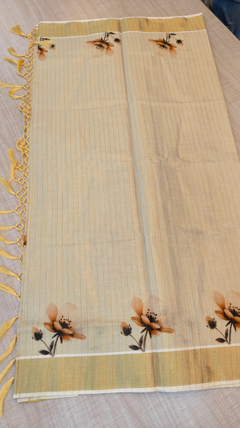 Cosmos Floral Tissue Saree