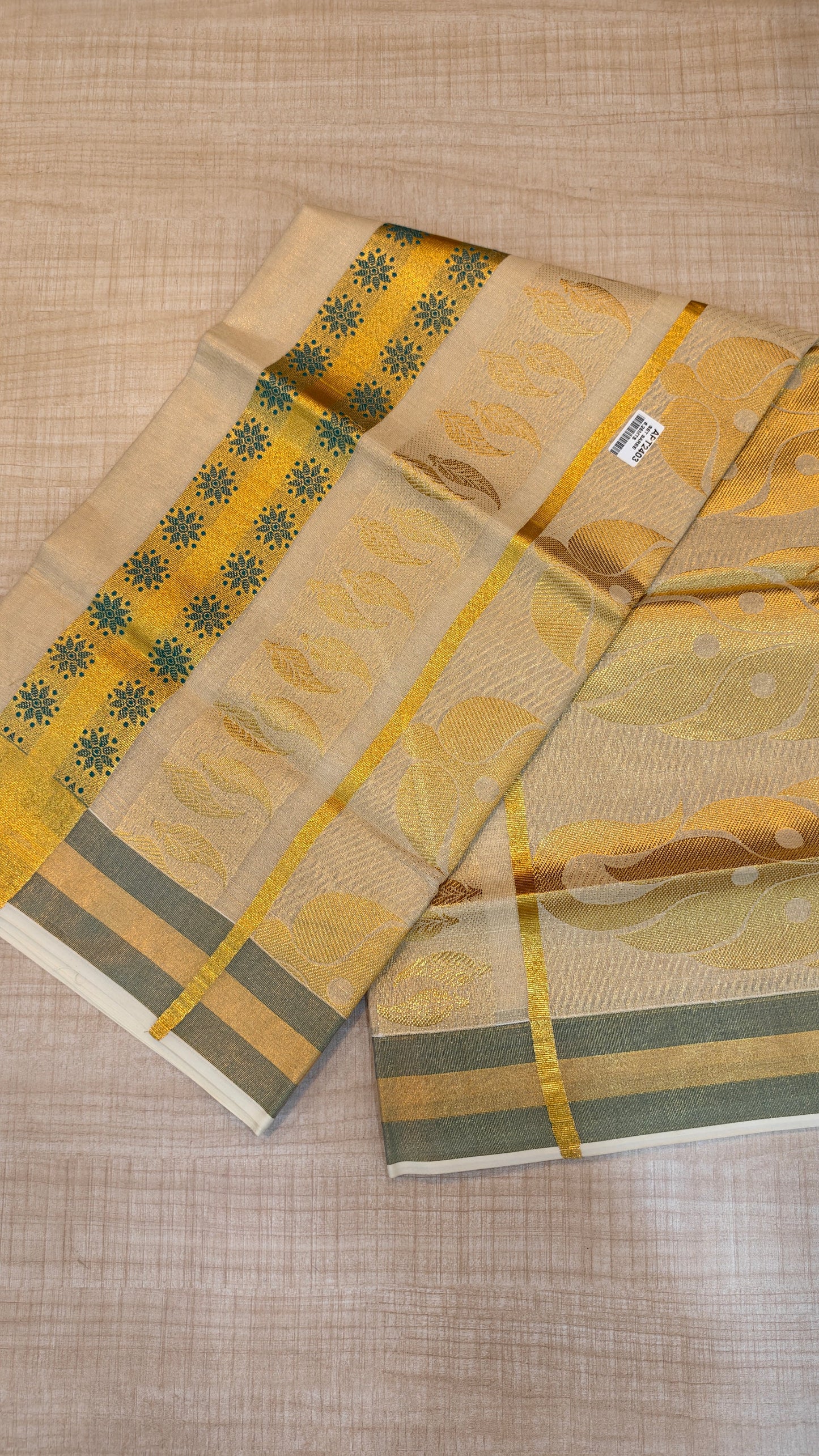Floral Motif Tissue Saree